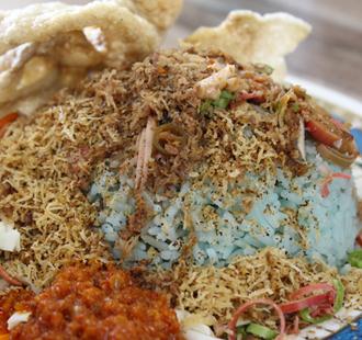 http://www.eatz.me/wp-content/uploads/slide/NasiKerabugembiraslide.jpeg